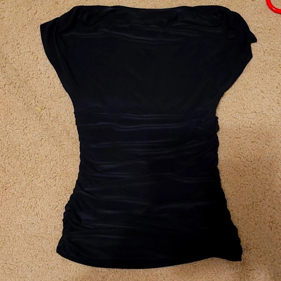 Un Deux Trois Tops - C25: WOMENS BLACK BLOUSE